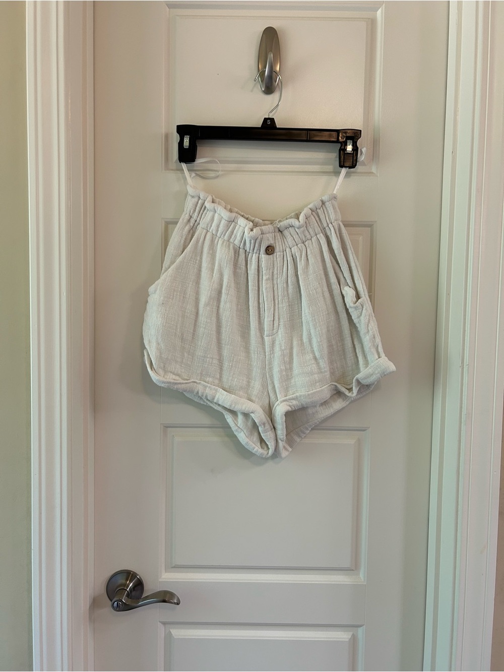 Luca + Grae Light Cream Gauze Elastic-Waist Women’s Shorts